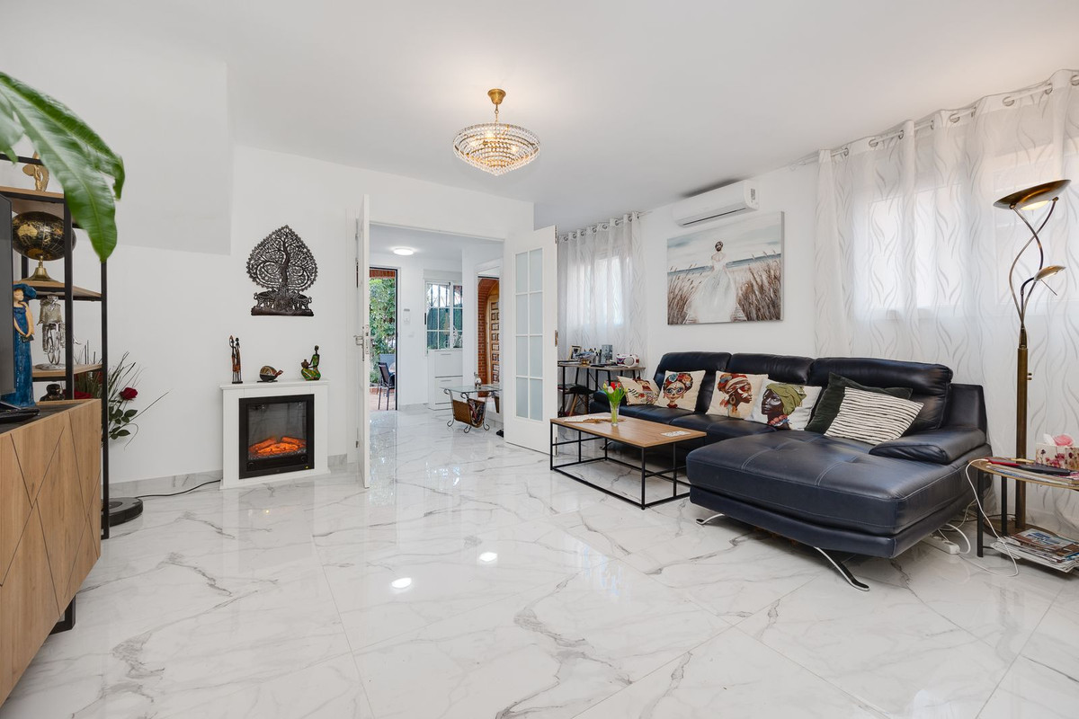 Se vende Adosada de 4 dormitorios en Costa Blanca, Alicante, España