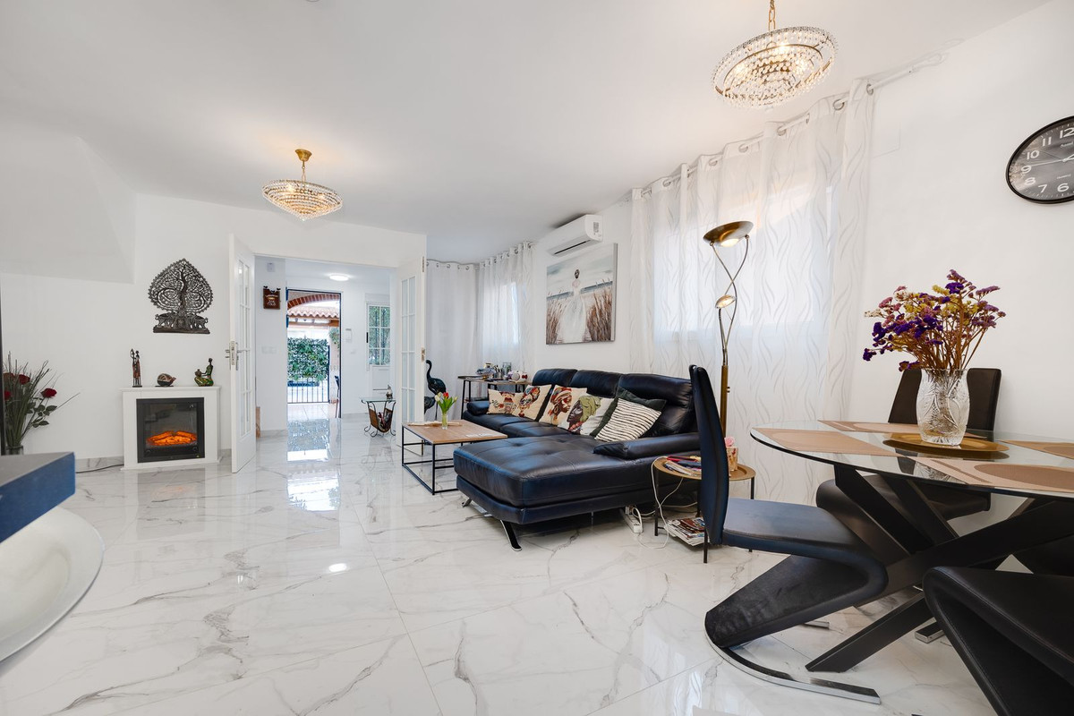 Se vende Adosada de 4 dormitorios en Costa Blanca, Alicante, España