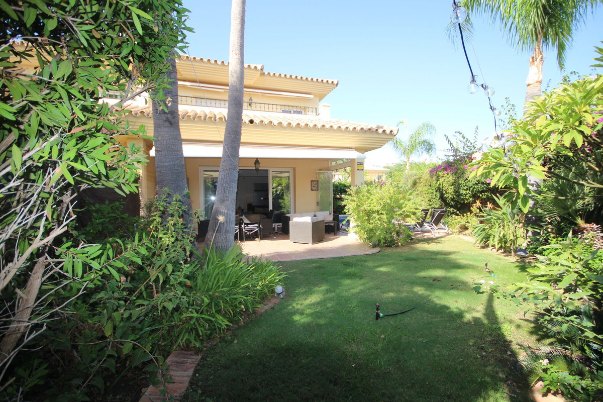 3 Bed Townhouse for sale in Riviera Del Sol Costa Del Sol, Málaga, Spain