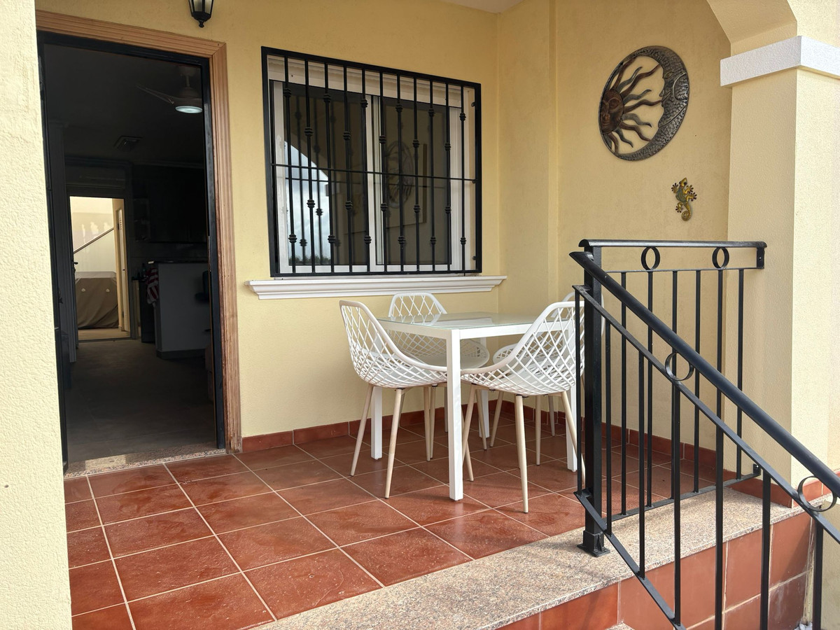 2 Bed Townhouse for sale in Algorfa Costa Blanca, Alicante, Spain