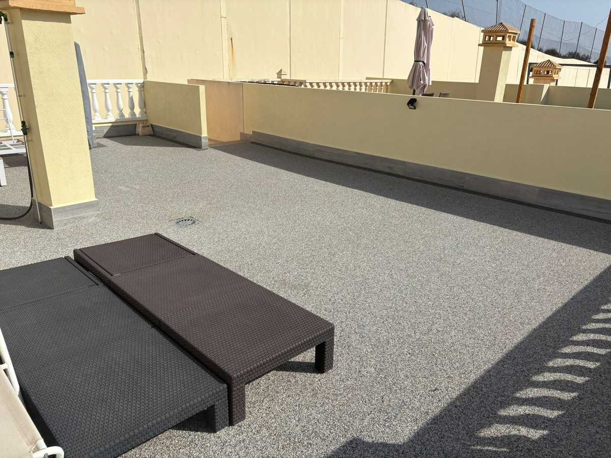 2 Bed Townhouse for sale in Algorfa Costa Blanca, Alicante, Spain