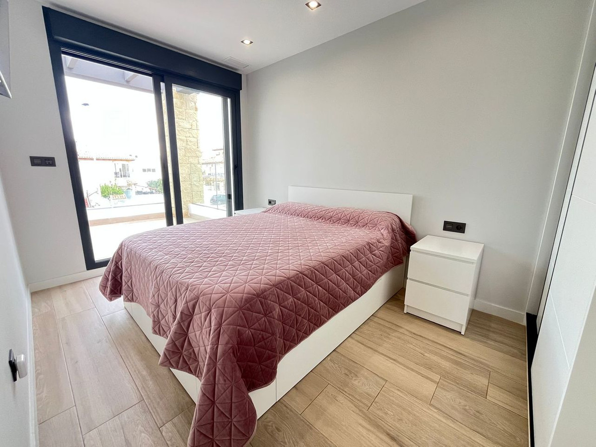 4 Bed Townhouse for sale in Punta Prima Costa Blanca, Alicante, Spain
