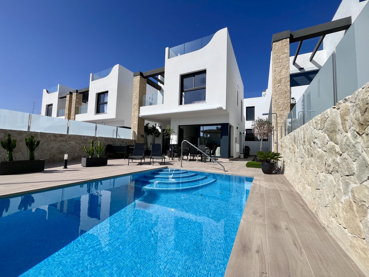 4 Bed Townhouse for sale in Punta Prima Costa Blanca, Alicante, Spain