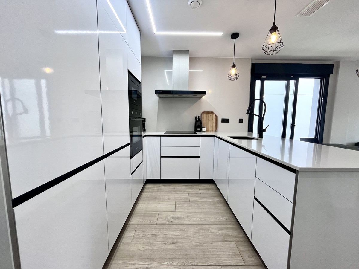 4 Bed Townhouse for sale in Punta Prima Costa Blanca, Alicante, Spain