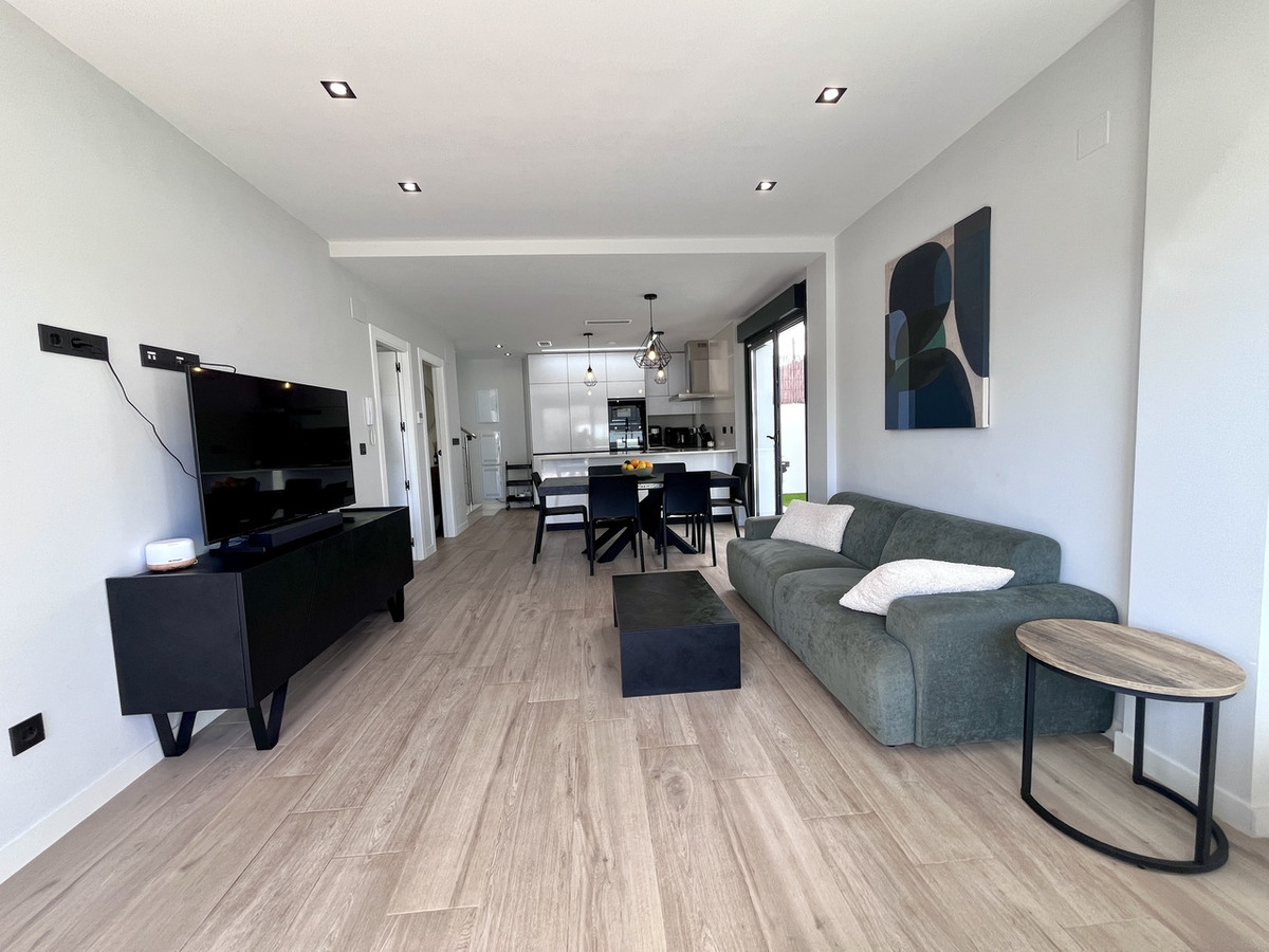 4 Bed Townhouse for sale in Punta Prima Costa Blanca, Alicante, Spain