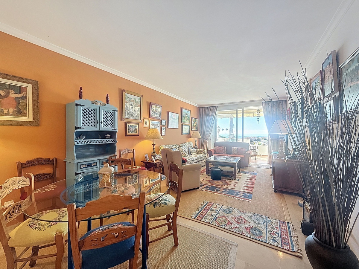 2 Bed Apartment for sale in La Duquesa Costa Del Sol, Málaga, Spain
