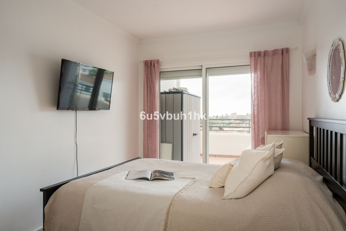 5 Bed Townhouse for sale in Benalmadena Costa Costa Del Sol, Málaga, Spain