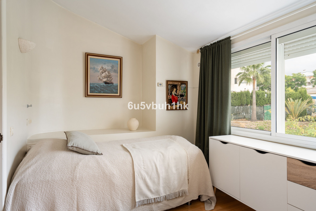 5 Bed Townhouse for sale in Benalmadena Costa Costa Del Sol, Málaga, Spain