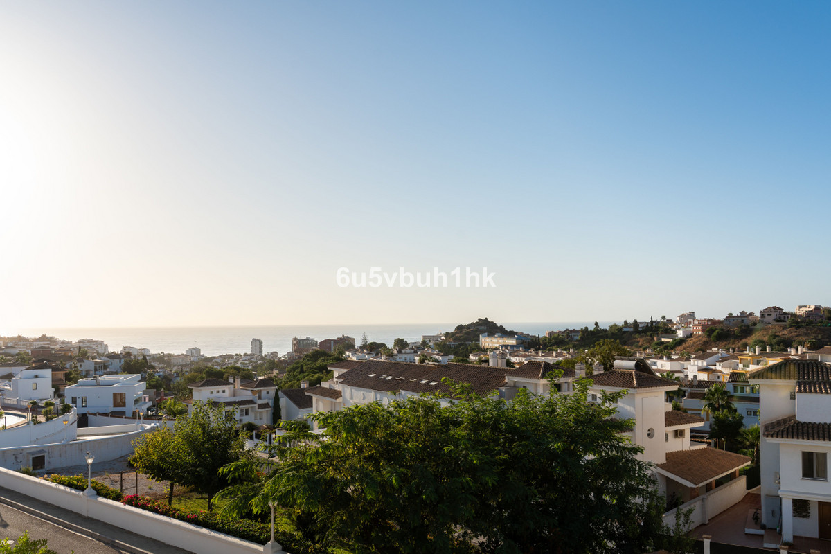 5 Bed Townhouse for sale in Benalmadena Costa Costa Del Sol, Málaga, Spain