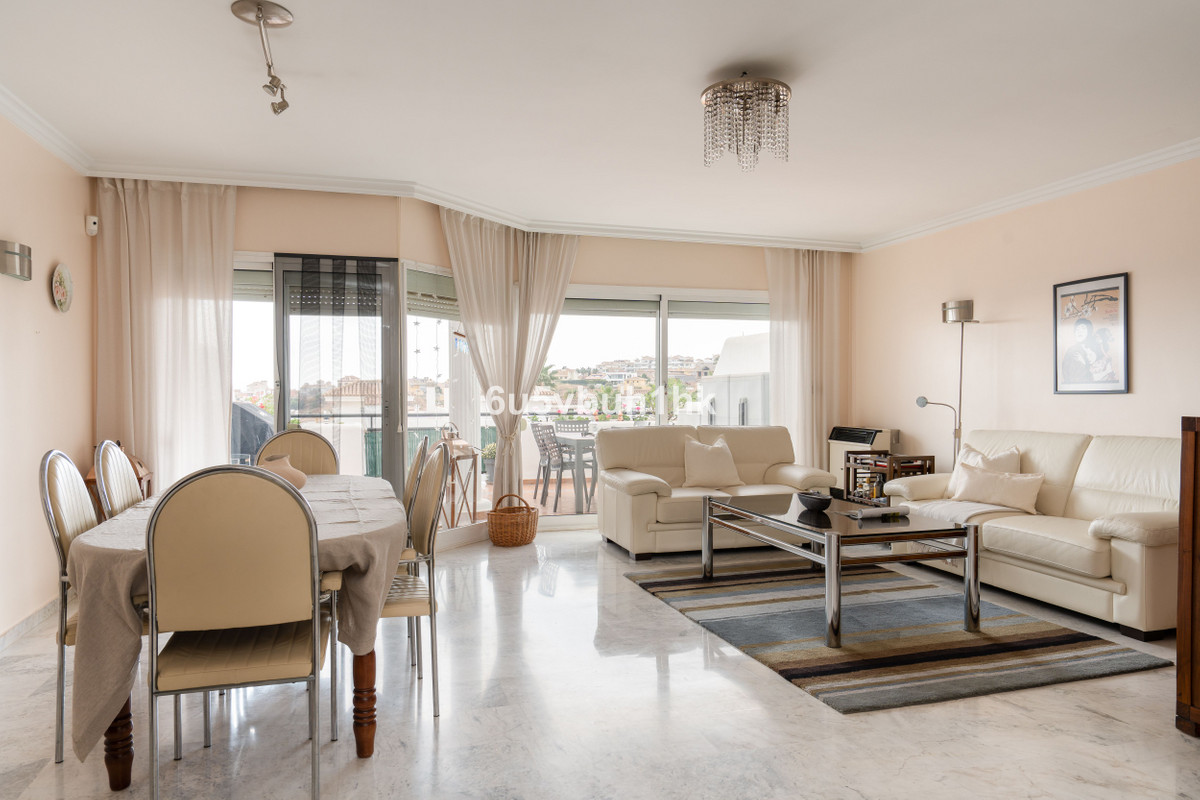 5 Bed Townhouse for sale in Benalmadena Costa Costa Del Sol, Málaga, Spain