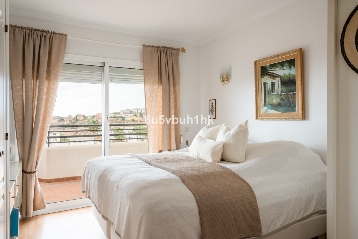 5 Bed Townhouse for sale in Benalmadena Costa Costa Del Sol, Málaga, Spain
