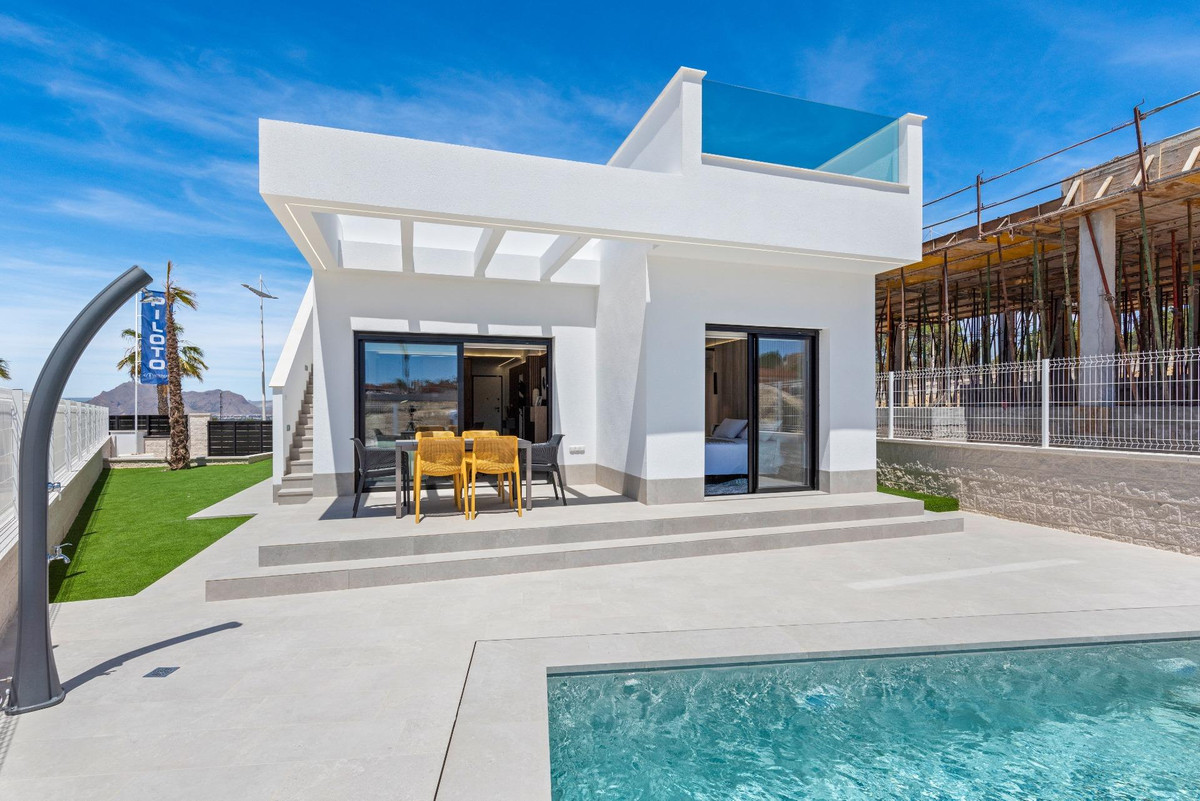 3 Bed Townhouse for sale in Algorfa Costa Blanca, Alicante, Spain