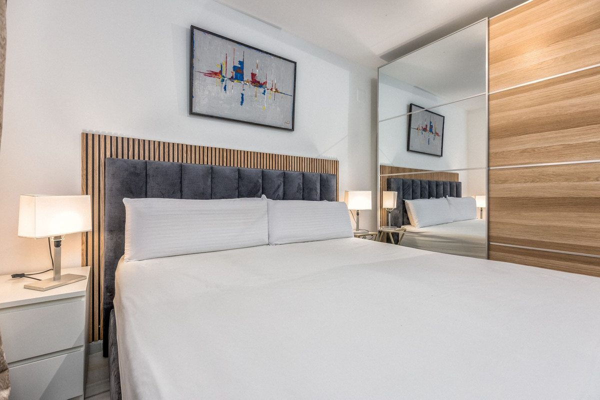 2 Bed Apartment for sale in Puerto Banús Costa Del Sol, Málaga, Spain