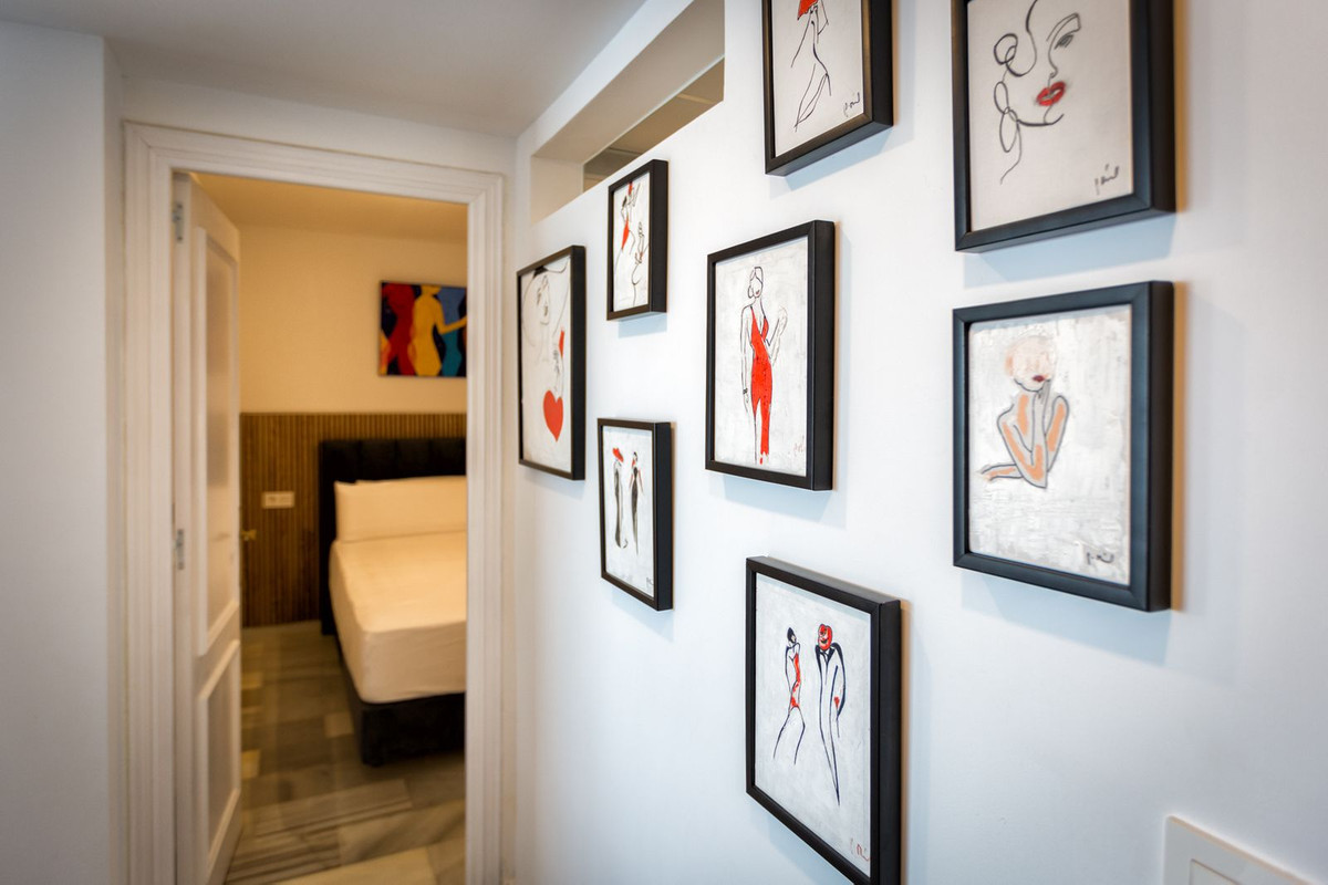 2 Bed Apartment for sale in Puerto Banús Costa Del Sol, Málaga, Spain