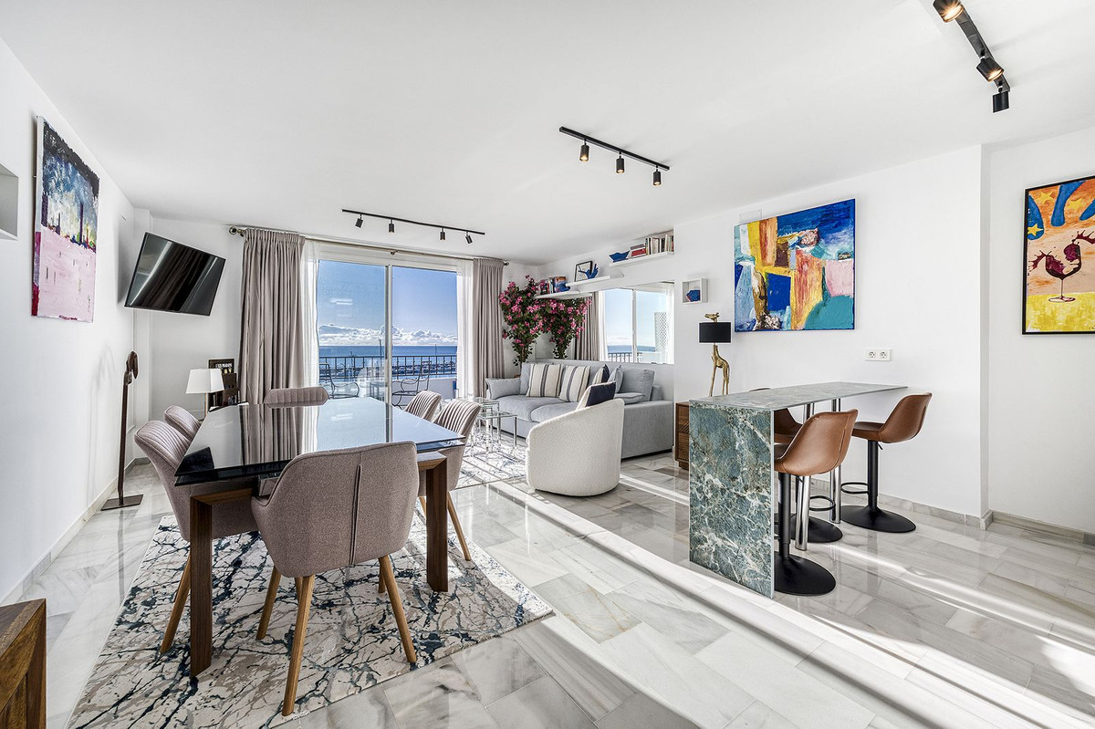 2 Bed Apartment for sale in Puerto Banús Costa Del Sol, Málaga, Spain