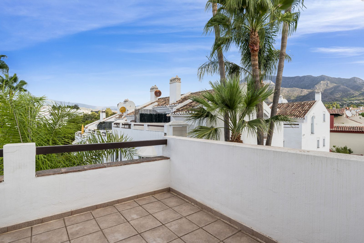 3 Bed Townhouse for sale in The Golden Mile Costa Del Sol, Málaga, Spain