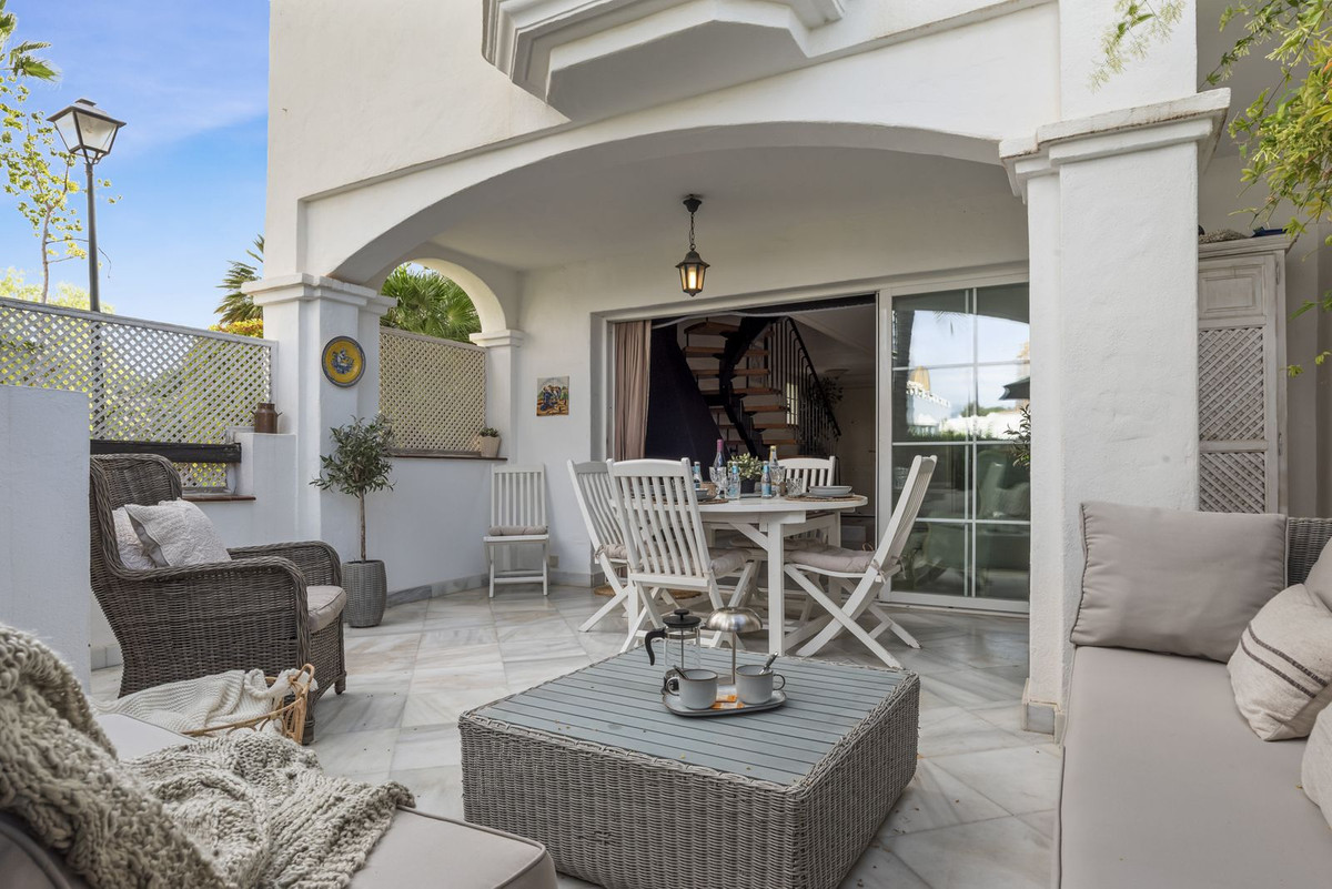 3 Bed Townhouse for sale in The Golden Mile Costa Del Sol, Málaga, Spain