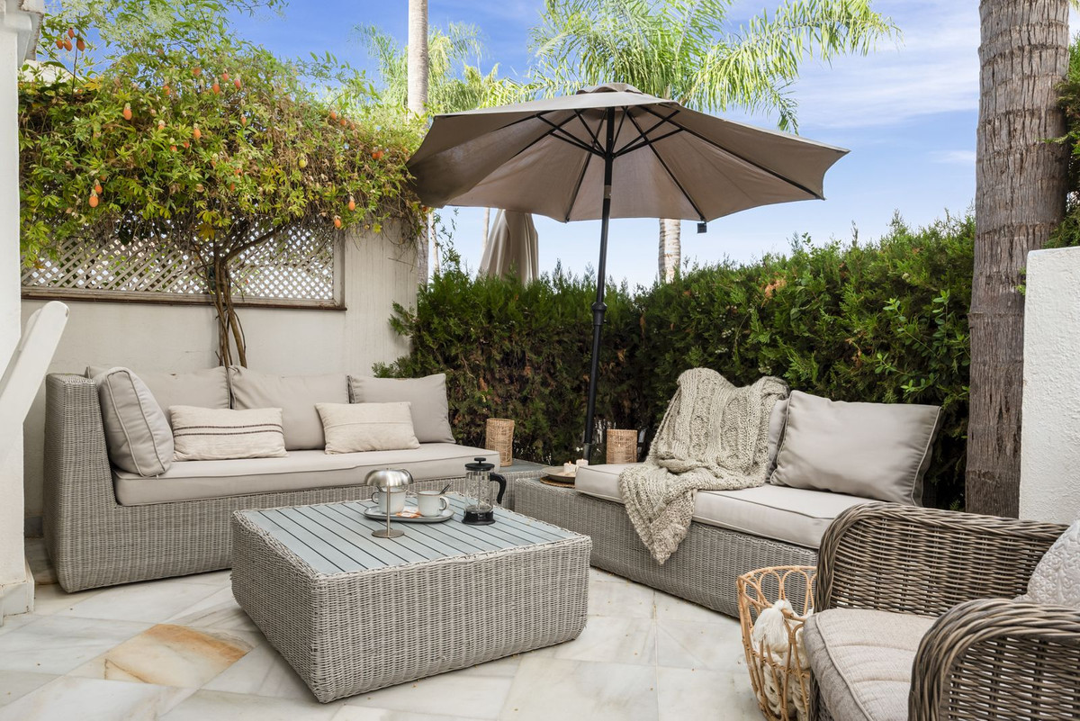 3 Bed Townhouse for sale in The Golden Mile Costa Del Sol, Málaga, Spain