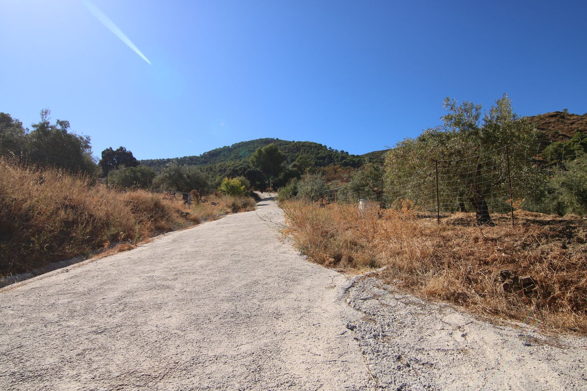 Se vende Terreno Rustico  en Costa Del Sol, Málaga, España