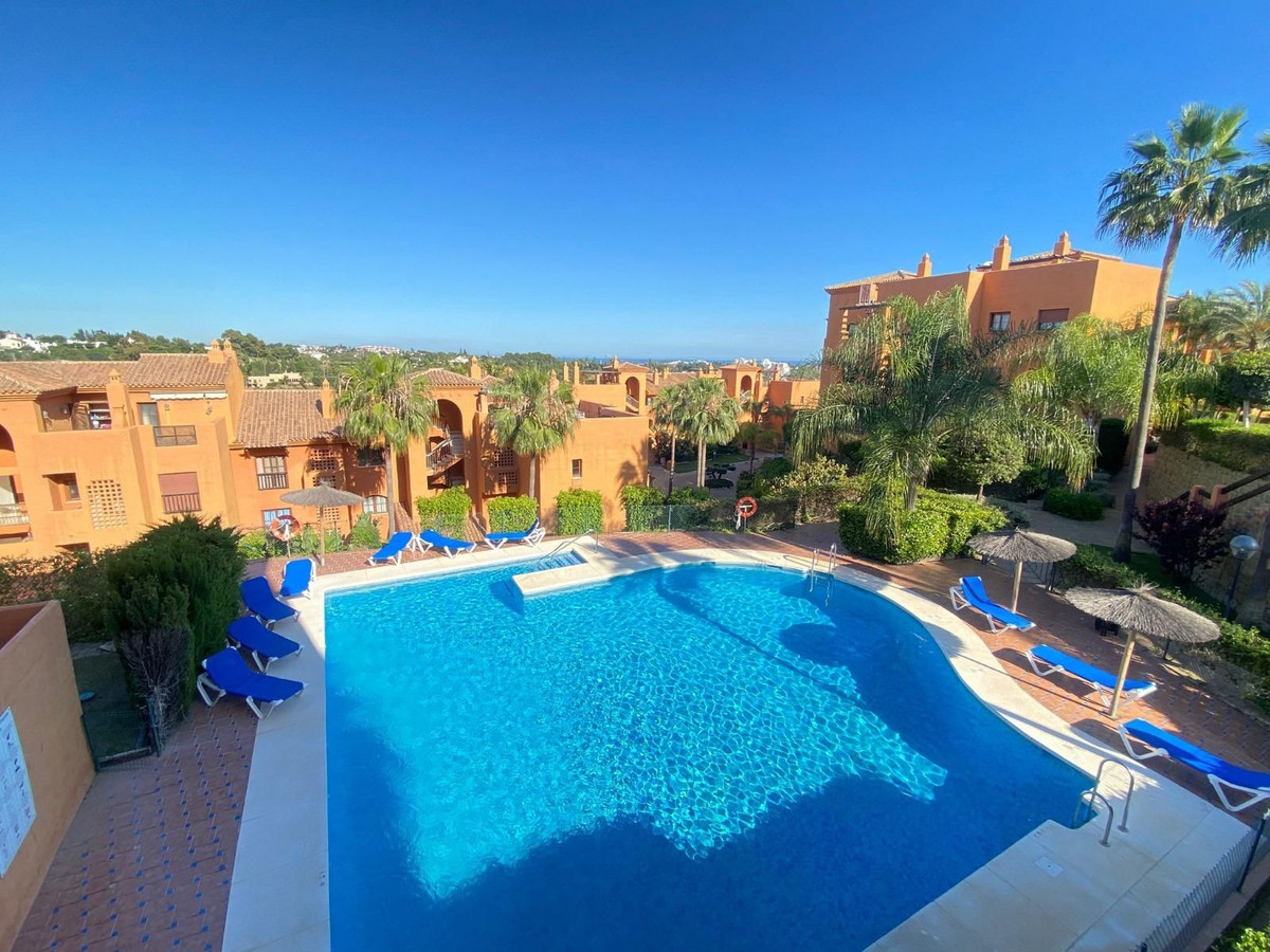 3 Bed Apartment for sale in Benahavís Costa Del Sol, Málaga, Spain