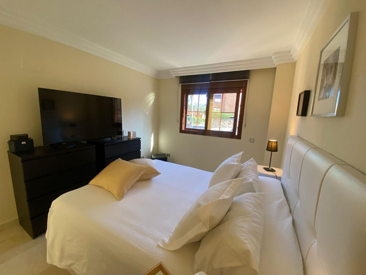 3 Bed Apartment for sale in Benahavís Costa Del Sol, Málaga, Spain