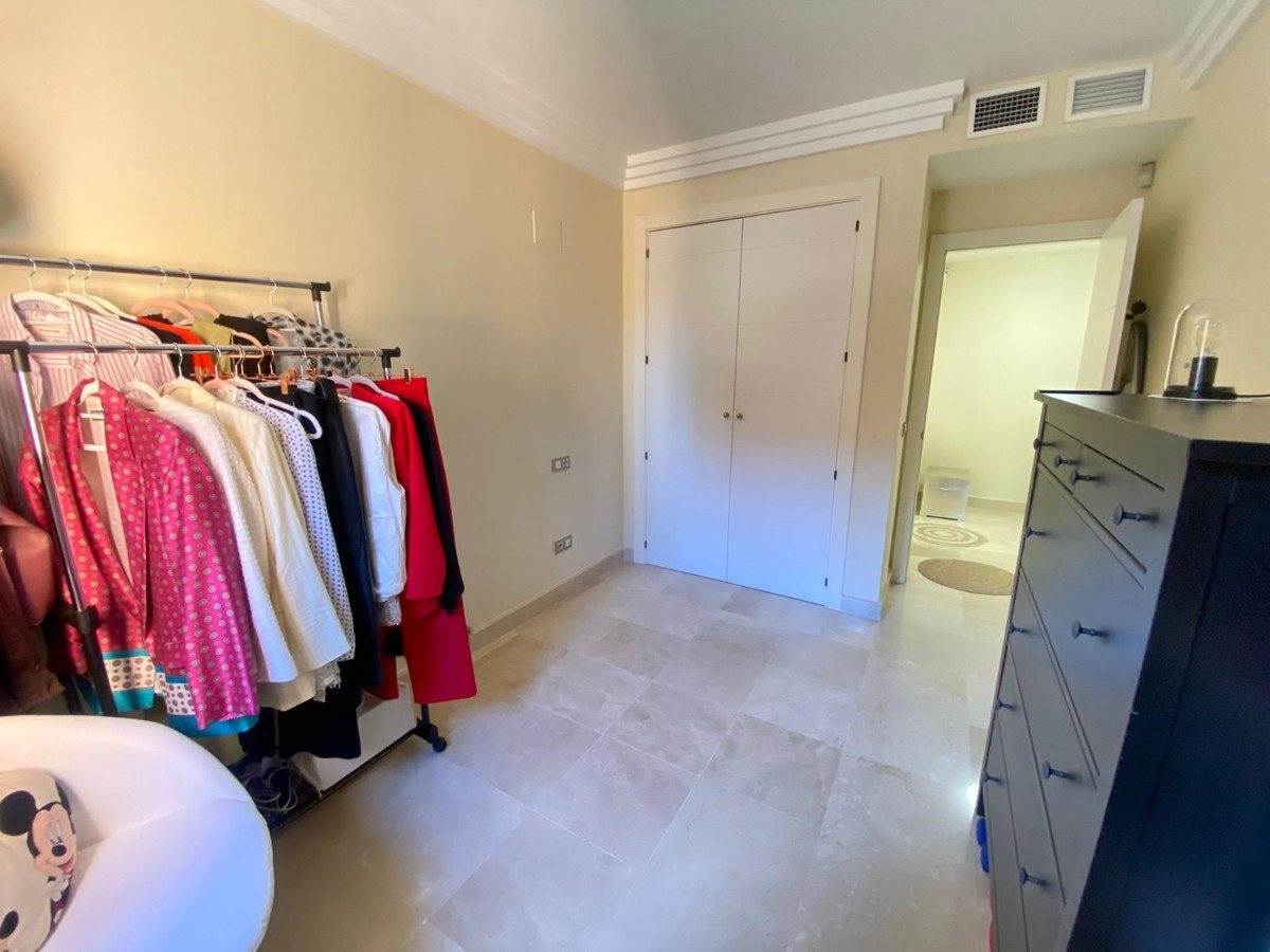 3 Bed Apartment for sale in Benahavís Costa Del Sol, Málaga, Spain