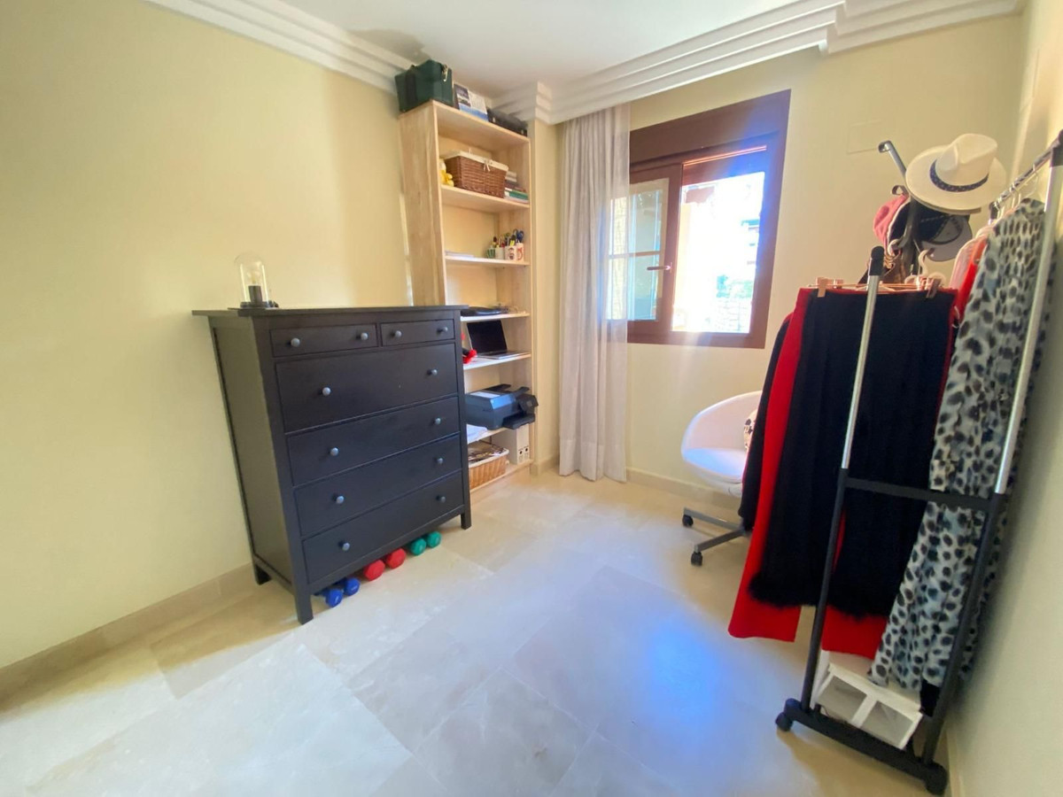 3 Bed Apartment for sale in Benahavís Costa Del Sol, Málaga, Spain