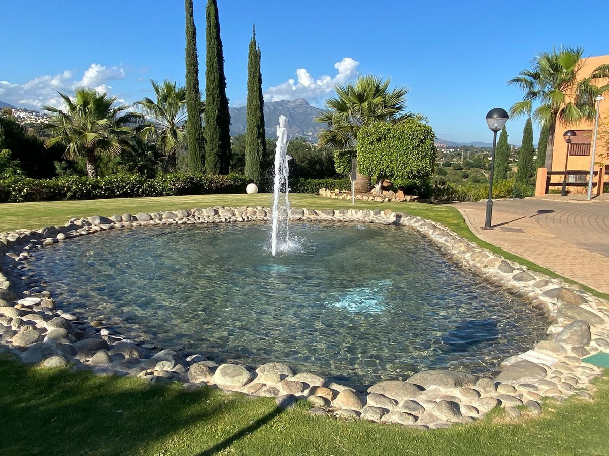 3 Bed Apartment for sale in Benahavís Costa Del Sol, Málaga, Spain