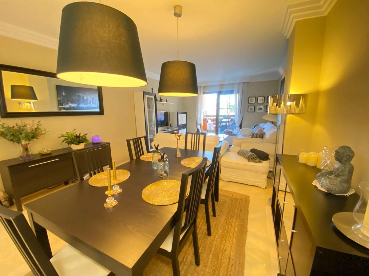 3 Bed Apartment for sale in Benahavís Costa Del Sol, Málaga, Spain
