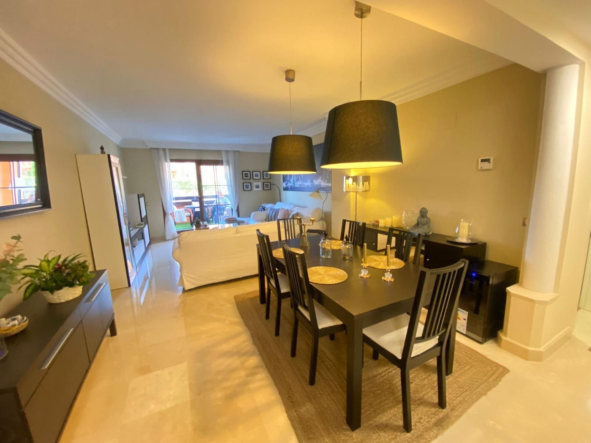 3 Bed Apartment for sale in Benahavís Costa Del Sol, Málaga, Spain