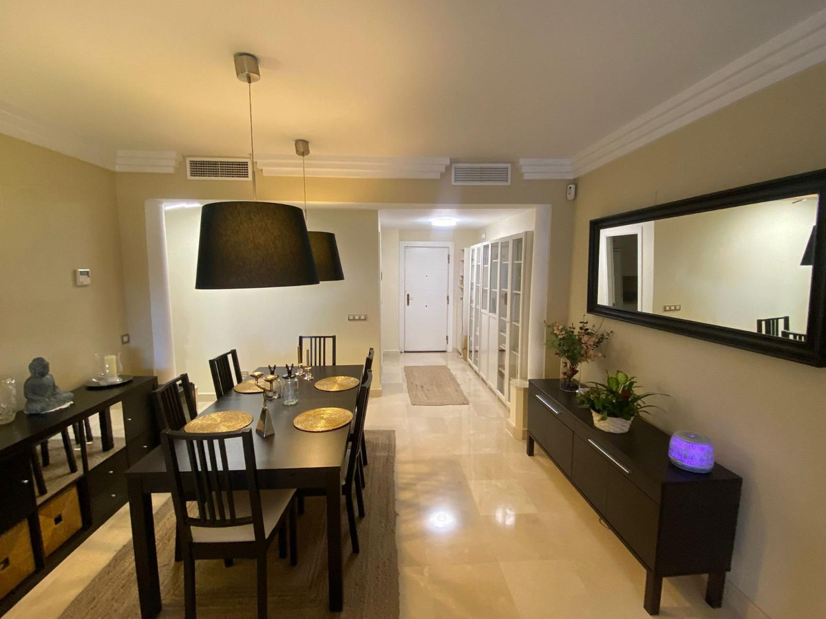 3 Bed Apartment for sale in Benahavís Costa Del Sol, Málaga, Spain