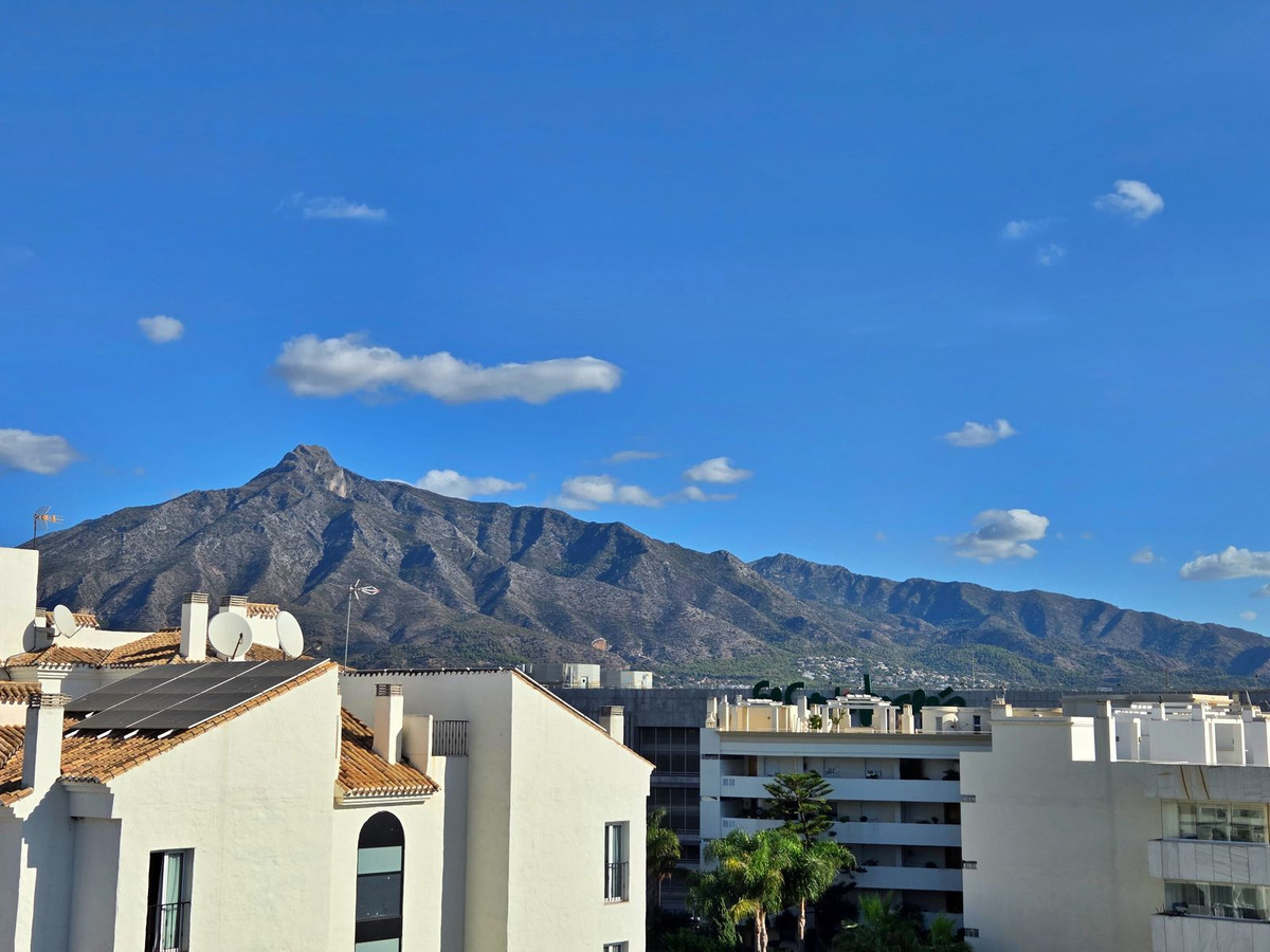 2 Bed Apartment for sale in Puerto Banús Costa Del Sol, Málaga, Spain
