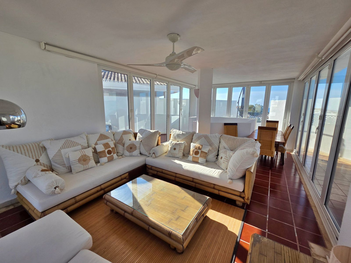 2 Bed Apartment for sale in Puerto Banús Costa Del Sol, Málaga, Spain