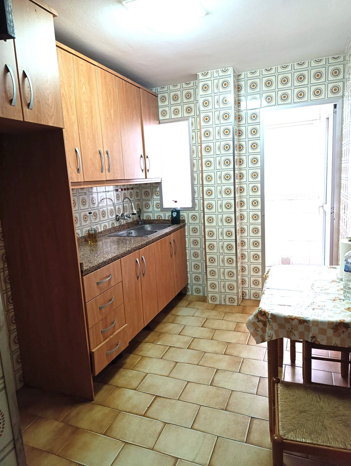 3 Bed Apartment for sale in Estepona Costa Del Sol, Málaga, Spain