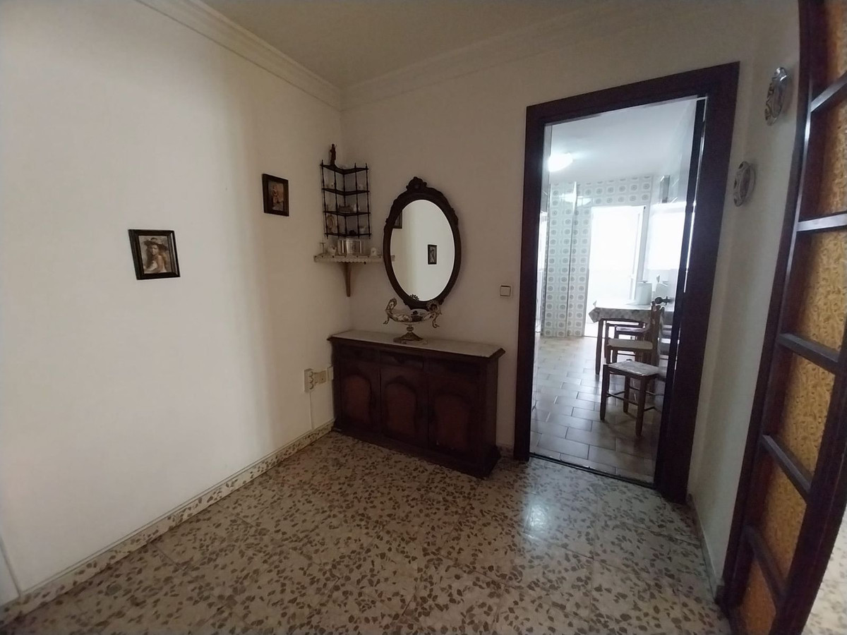 3 Bed Apartment for sale in Estepona Costa Del Sol, Málaga, Spain