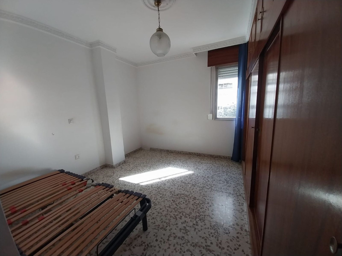 3 Bed Apartment for sale in Estepona Costa Del Sol, Málaga, Spain