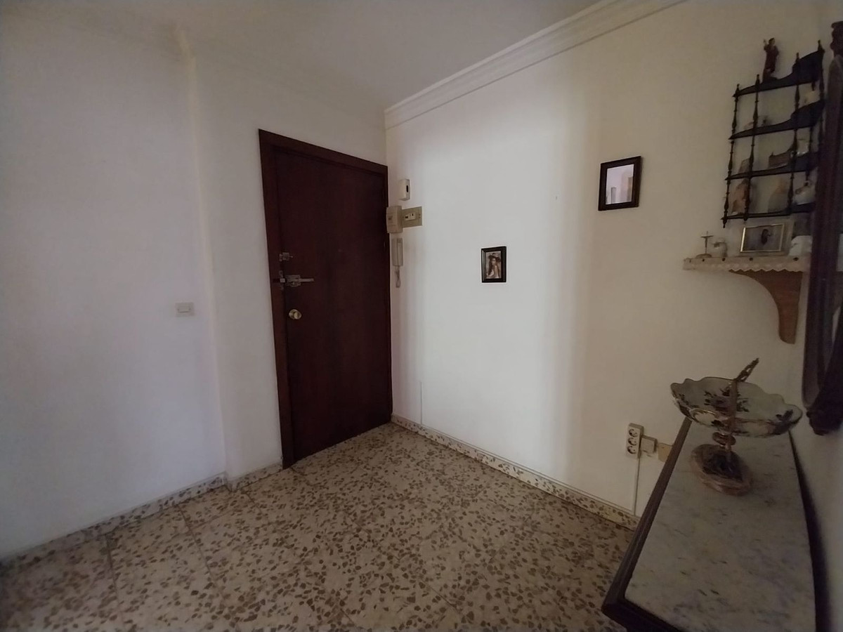 3 Bed Apartment for sale in Estepona Costa Del Sol, Málaga, Spain
