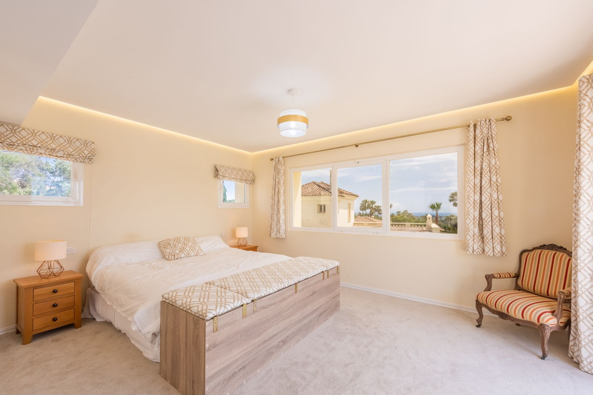 Se vende Villa - Chalet de 7 dormitorios en Costa Del Sol, Cadiz, España