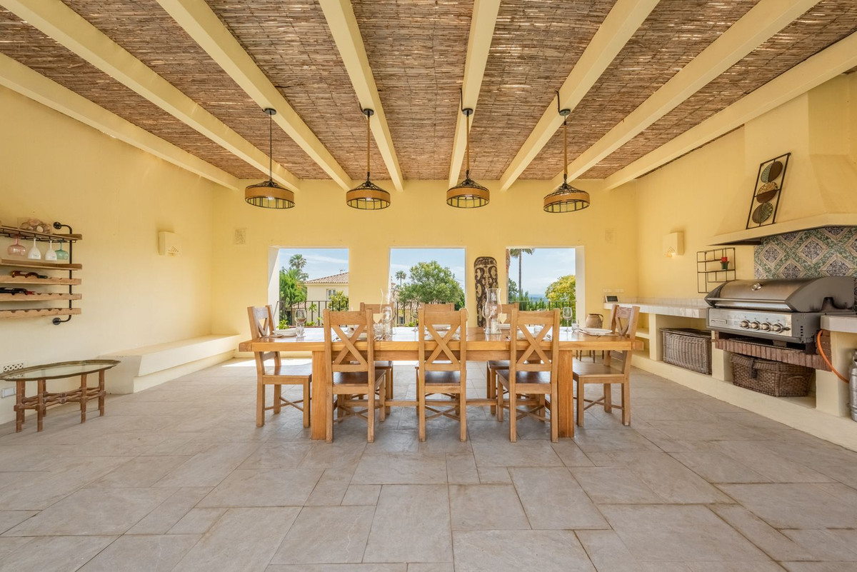 Se vende Villa - Chalet de 7 dormitorios en Costa Del Sol, Cadiz, España