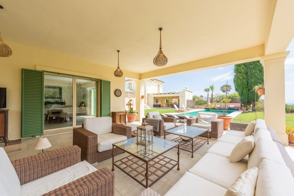Se vende Villa - Chalet de 7 dormitorios en Costa Del Sol, Cadiz, España