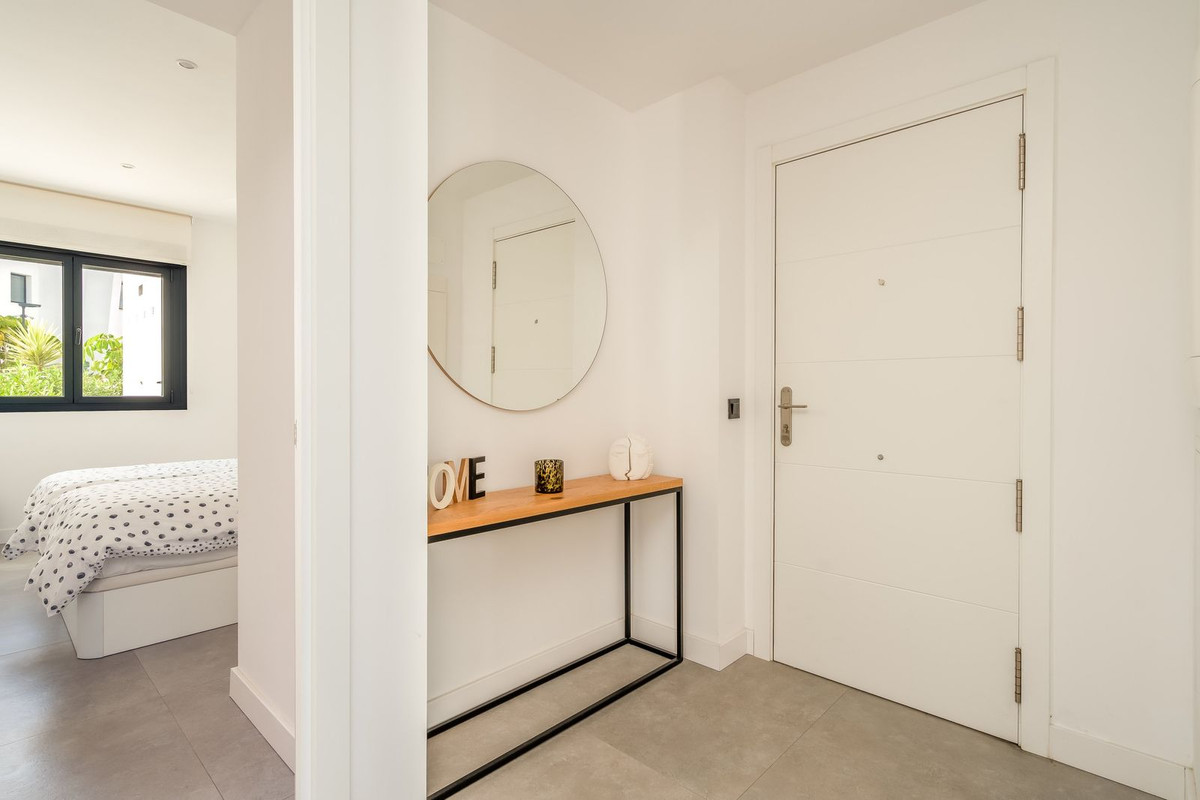 Se vende Apartamento Planta Baja de 3 dormitorios en Costa Del Sol, Málaga, España