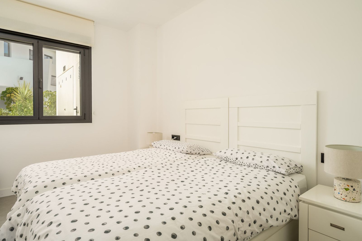 Se vende Apartamento Planta Baja de 3 dormitorios en Costa Del Sol, Málaga, España