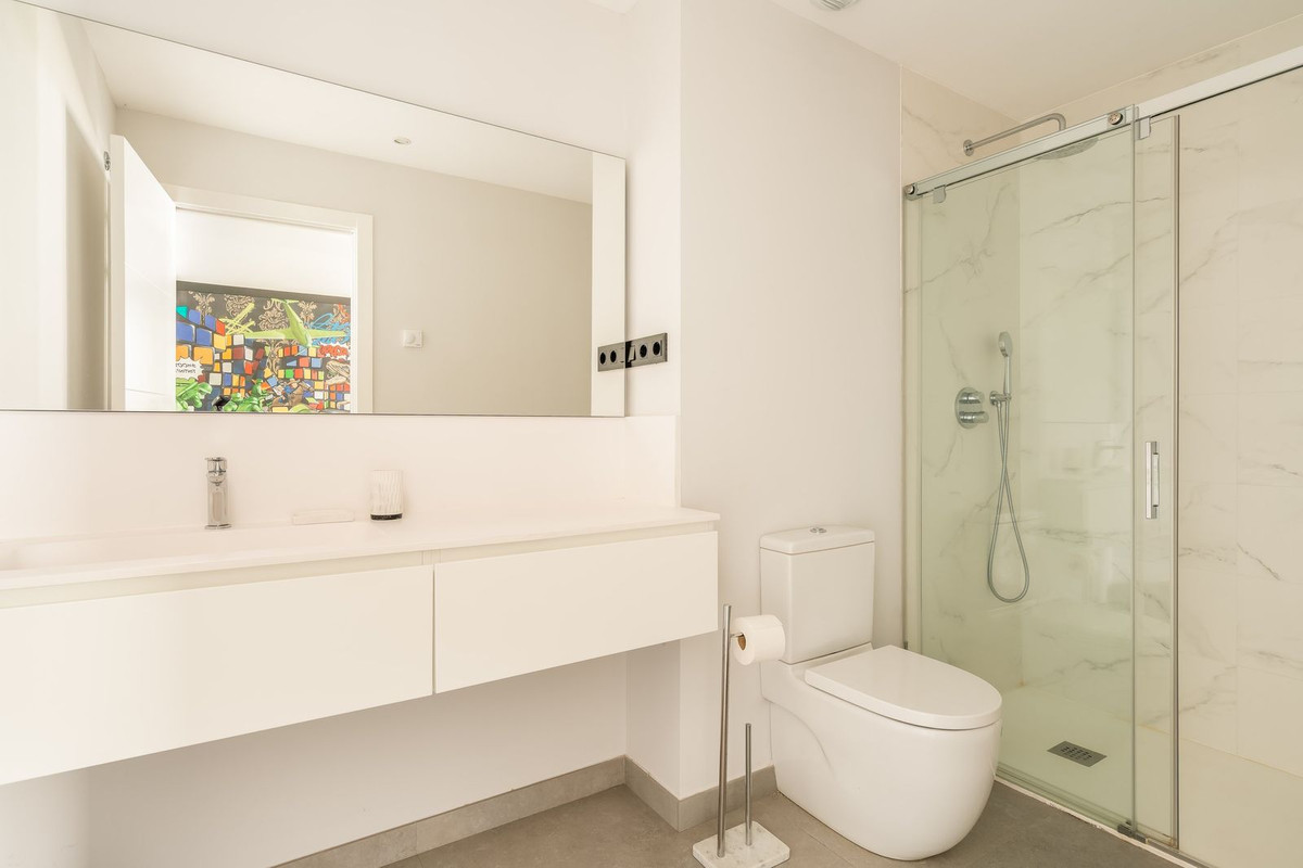 Se vende Apartamento Planta Baja de 3 dormitorios en Costa Del Sol, Málaga, España