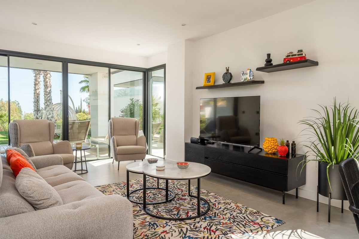 Se vende Apartamento Planta Baja de 3 dormitorios en Costa Del Sol, Málaga, España