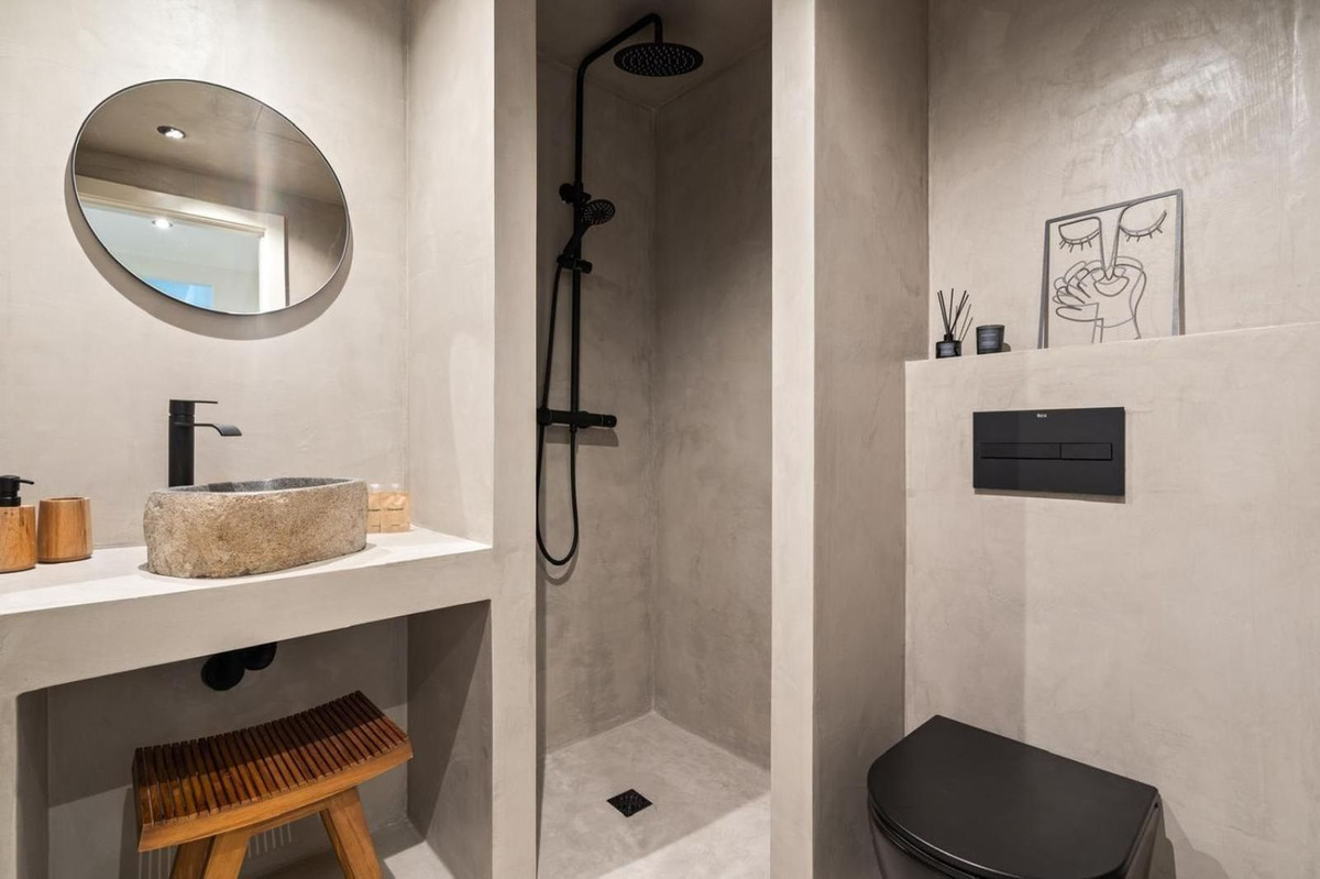 2 Bed Apartment for sale in El Paraiso Costa Del Sol, Málaga, Spain