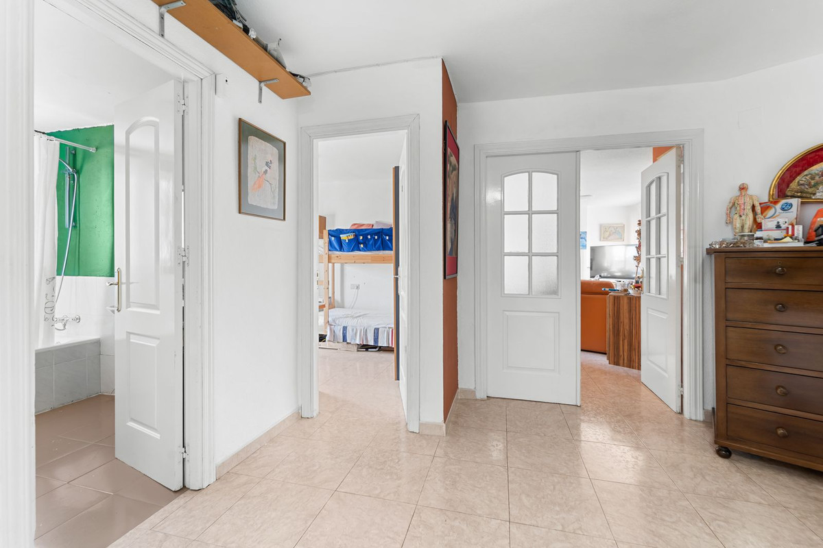 5 Bed Apartment for sale in Málaga Costa Del Sol, Málaga, Spain