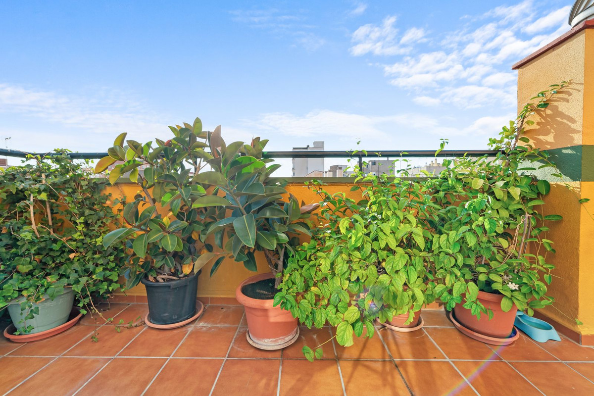 5 Bed Apartment for sale in Málaga Costa Del Sol, Málaga, Spain