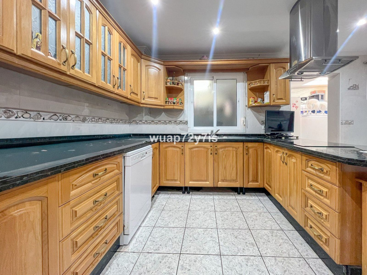 Se vende Pareada de 5 dormitorios en Costa Del Sol, Málaga, España