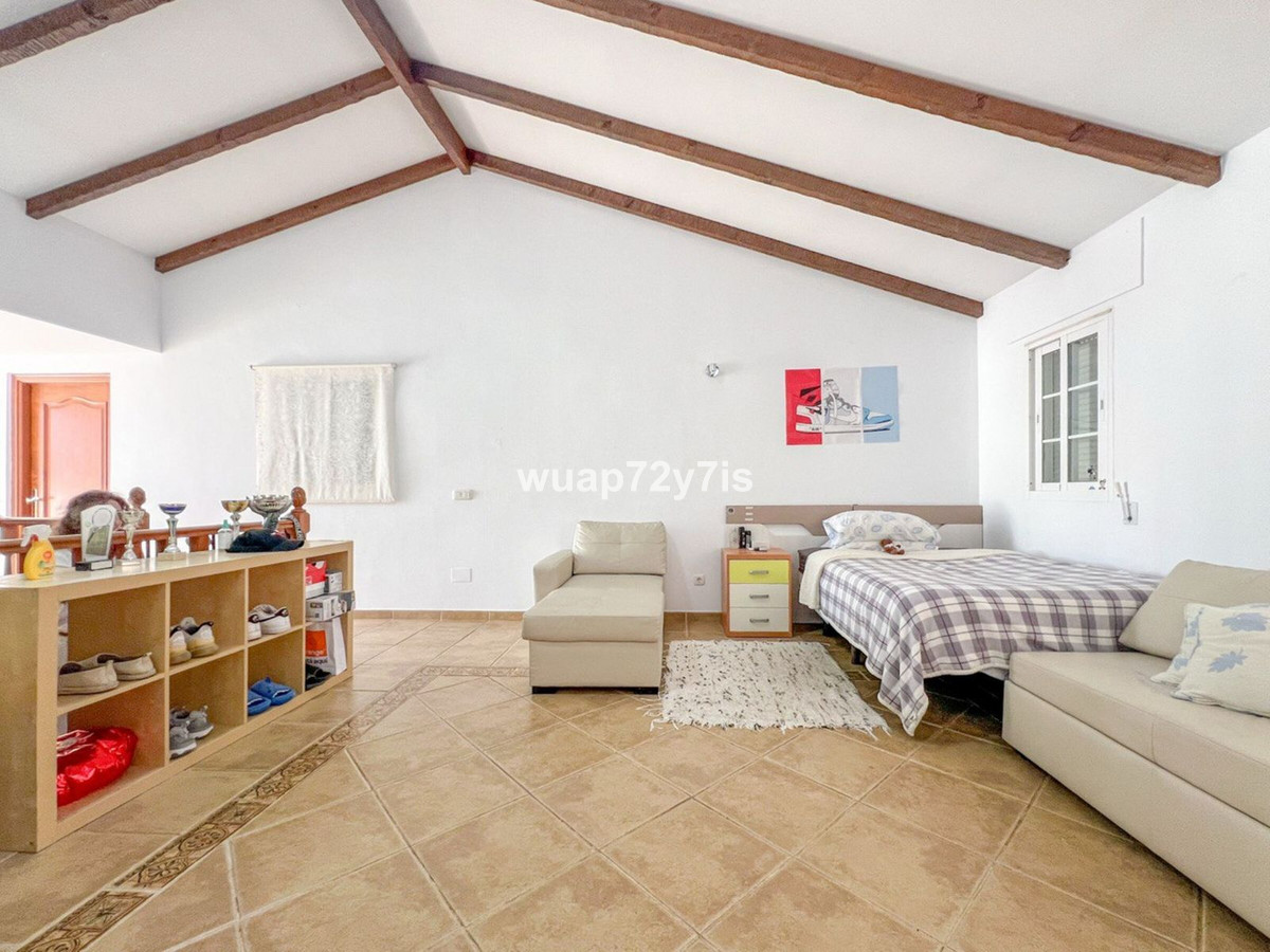 Se vende Pareada de 5 dormitorios en Costa Del Sol, Málaga, España