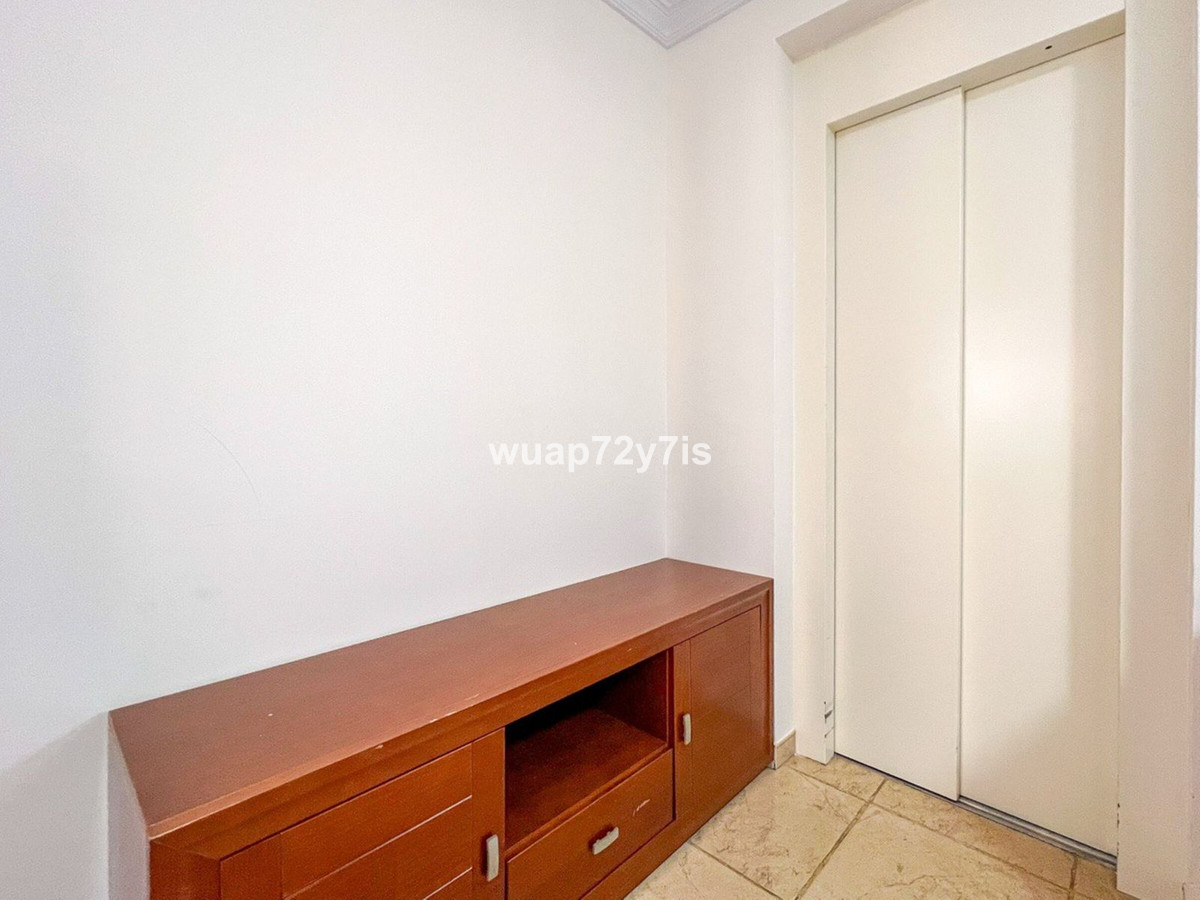 Se vende Pareada de 5 dormitorios en Costa Del Sol, Málaga, España
